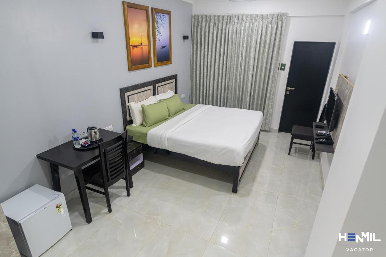 Henmil Vagator Hotel